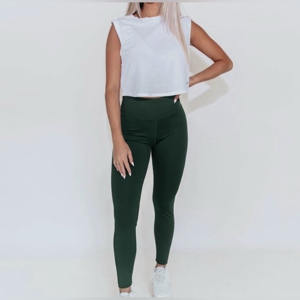 Kittenish Forest Green Leggings Women’s Size Medium